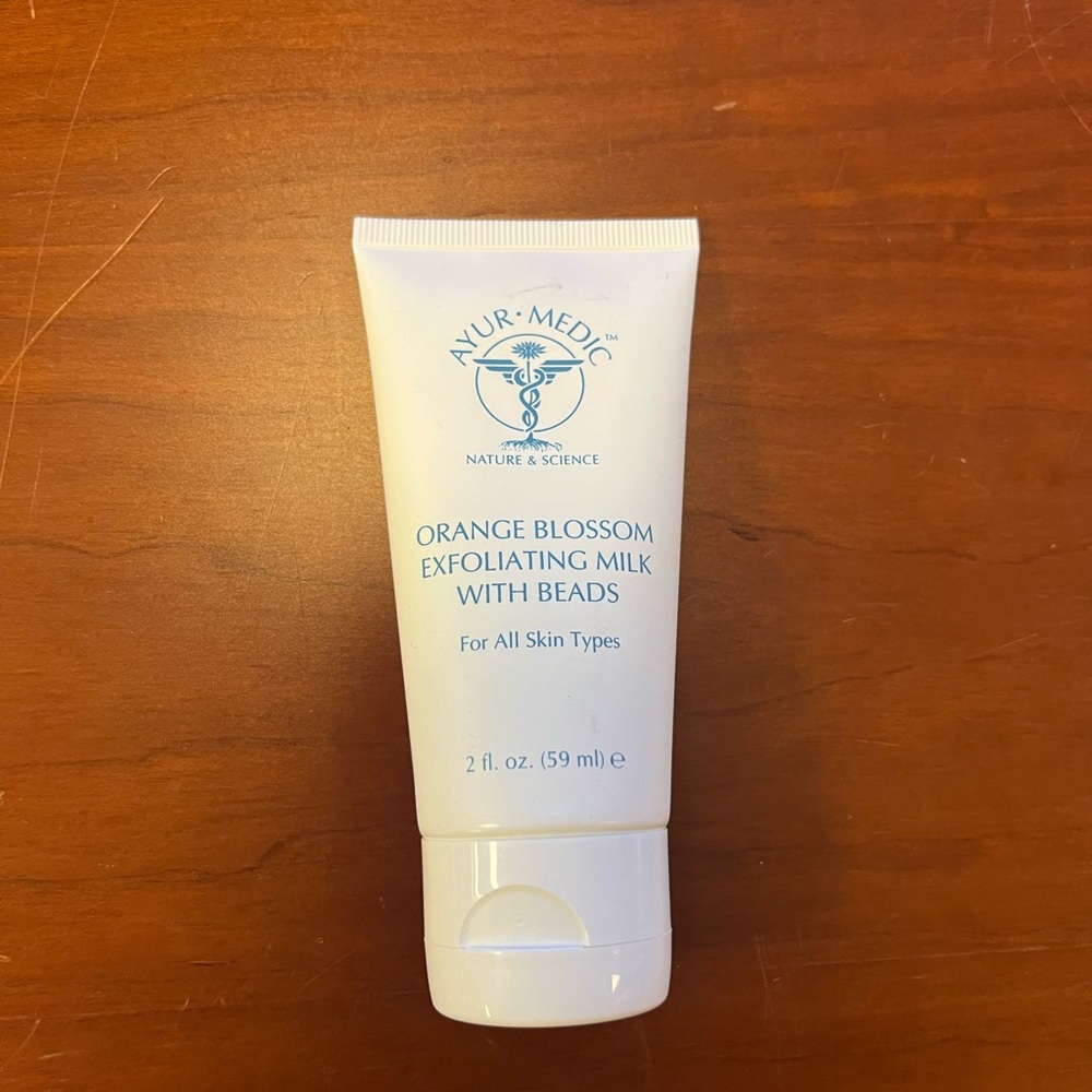Ayur medic orange blossoming exfoliate with milk beads